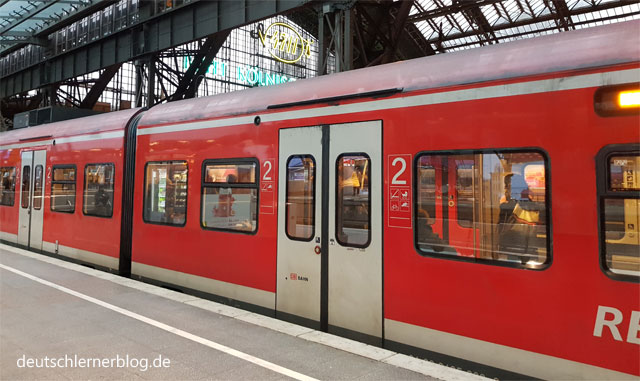 Bahnhof Köln - Zug - Regionalexpress